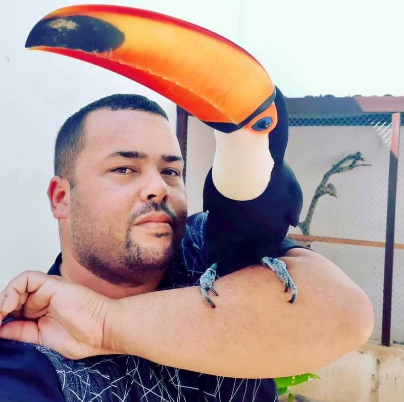 Breeder with Toucan